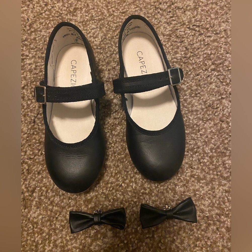 Capezio Mary Jane tap shoe girls size 11M - gently used